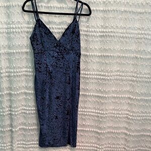 Xtaren Midnight Blue Crushed Velvet Midi Dress